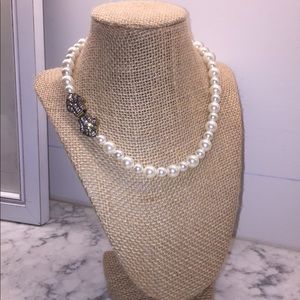 NEVER WORN Chloe + Isabel Pearl Necklace